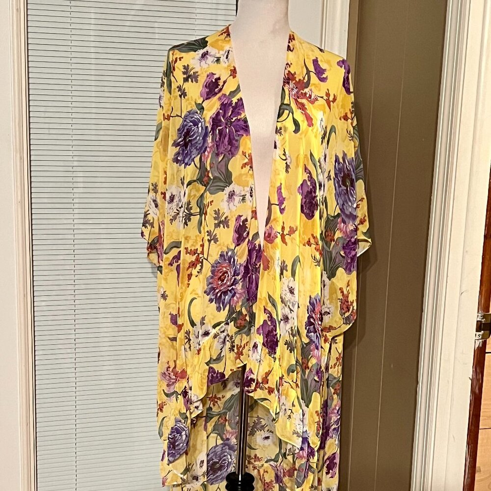 UMGEE Lemon Floral Kimono - NWT
